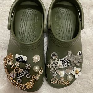 Customized crocs